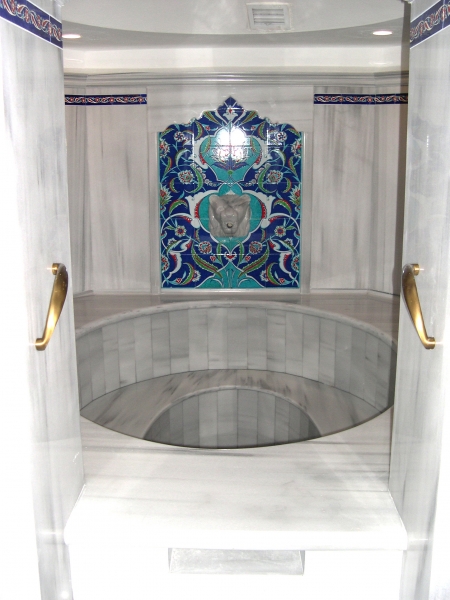80x105 Rumi Turkish Bath with Lion Tile Pattern